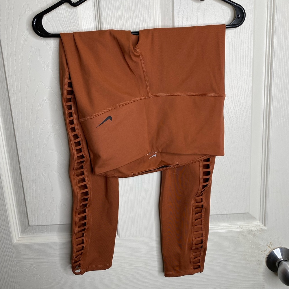 Nike leggings